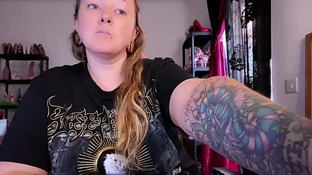 kisicaxx online show from 11-03-25, 03:24