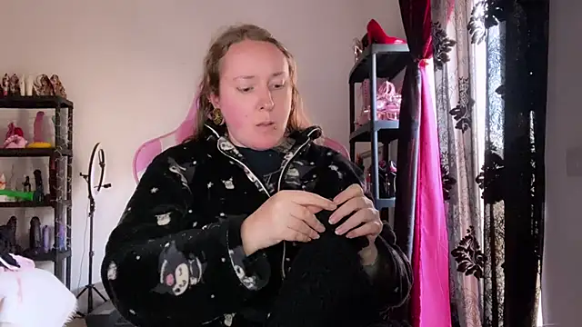 kisicaxx online show from 02-11-26, 02:33