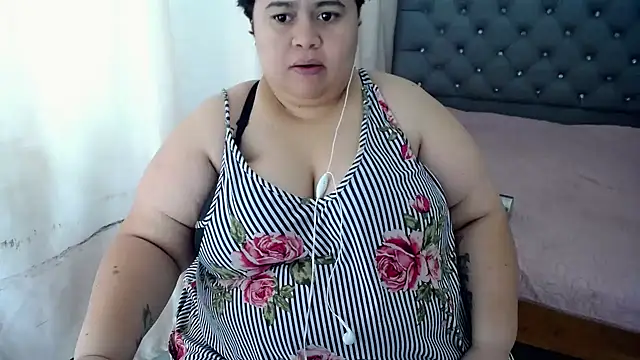 Snapshot of hotlesby4uxxx chatting on 12-04-24, 08:07 hotlesby4uxxx online show from 12-04-24, 08:07