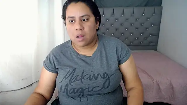 Snapshot of hotlesby4uxxx chatting on 01-07-25, 08:10 hotlesby4uxxx online show from 01-07-25, 08:10