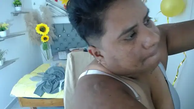 Snapshot of hotlesby4uxxx chatting on 09-15-25, 07:03 hotlesby4uxxx online show from 09-15-25, 07:03