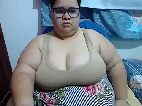 Snapshot of hotlesby4uxxx chatting on 06-03-26, 11:43 hotlesby4uxxx online show from 06-03-26, 11:43