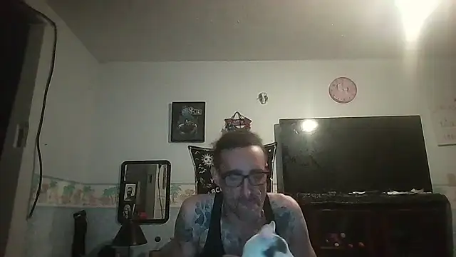 19chubbylover81 online show from 04-09-26, 04:56