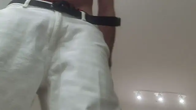 Snapshot of SebastianReiss chatting on 03-03-26, 06:30 SebastianReiss online show from 03-03-26, 06:30