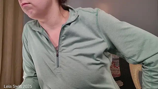 LeiaSwift online show from 02-14-25, 02:02