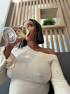   Nessa   online show from 07-25-26, 11:41