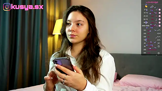 Snapshot of KusyaSex chatting on 12-21-24, 06:23 KusyaSex online show from 12-21-24, 06:23