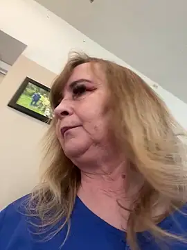 Irina2909xh online show from 03-18-26, 11:02