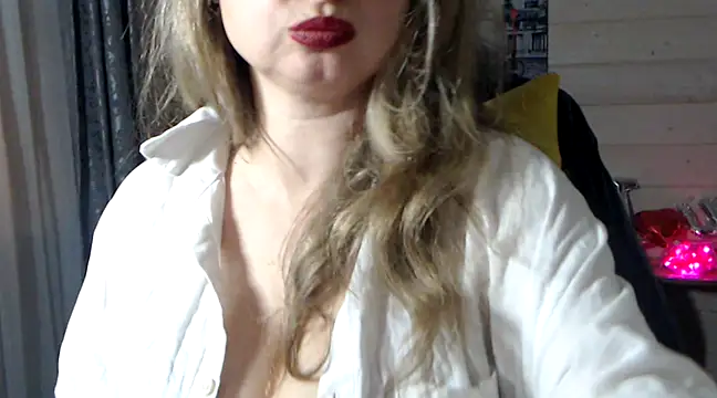 Snapshot of RubiLakros chatting on 02-18-25, 07:41 RubiLakros online show from 02-18-25, 07:41