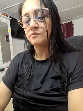 Snapshot of Ameliarizo chatting on 02-23-26, 12:41 Ameliarizo online show from 02-23-26, 12:41