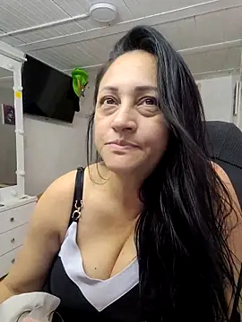 Snapshot of Ameliarizo chatting on 03-12-26, 01:01 Ameliarizo online show from 03-12-26, 01:01