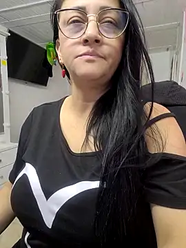 Ameliarizo online show from 03-16-26, 01:22