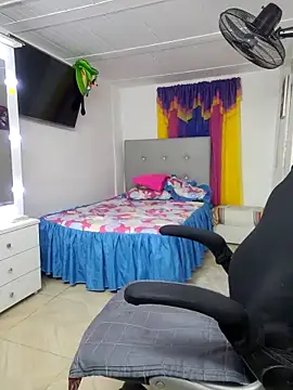 Ameliarizo online show from 04-30-26, 01:12