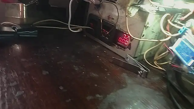 Snapshot of scuban87 chatting on 03-09-26, 07:34 scuban87 online show from 03-09-26, 07:34