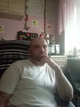 Snapshot of scuban87 chatting on 03-31-26, 08:15 scuban87 online show from 03-31-26, 08:15