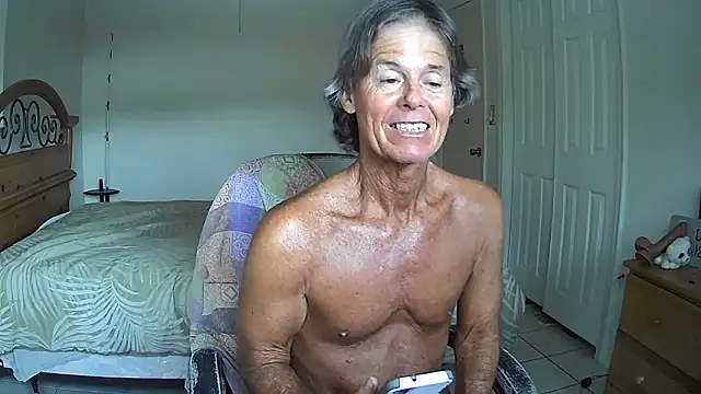 nakeedcowboi65 online show from 06-07-26, 10:24