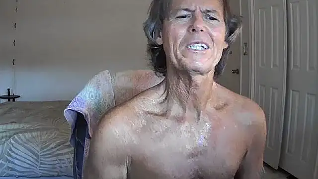 nakeedcowboi65 online show from 06-12-26, 11:25