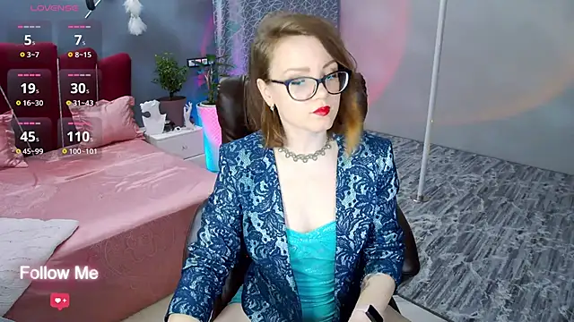 AngelaWhiti online show from 12-15-24, 03:42