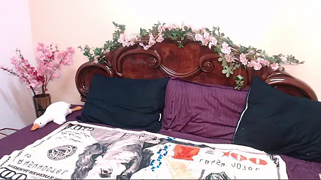 Snapshot of katydoll_ chatting on 03-12-25, 02:12 katydoll online show from 03-12-25, 02:12