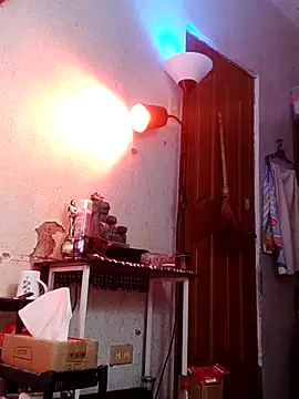 QueenSoreal online show from 02-05-25, 06:59