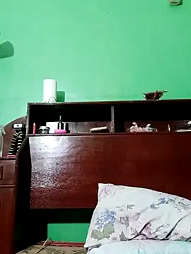 QueenSoreal online show from 09-27-25, 07:41