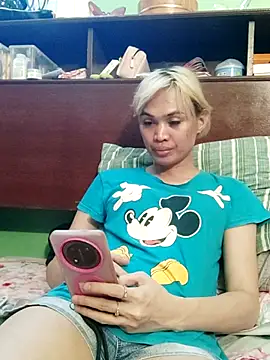QueenSoreal online show from 07-21-26, 06:05