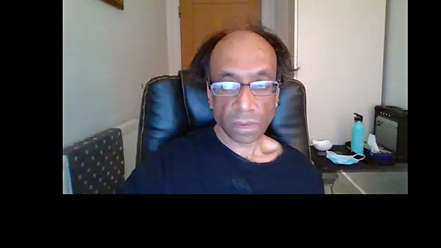 rauncher1 online show from 06-10-26, 08:24