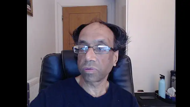 Snapshot of rauncher1 chatting on 06-24-26, 08:24 rauncher1 online show from 06-24-26, 08:24