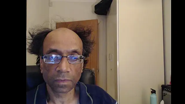 Snapshot of rauncher1 chatting on 06-25-26, 08:57 rauncher1 online show from 06-25-26, 08:57