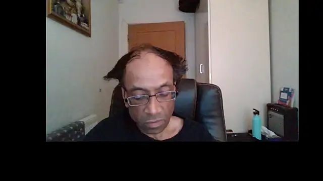 Snapshot of rauncher1 chatting on 06-29-26, 10:15 rauncher1 online show from 06-29-26, 10:15