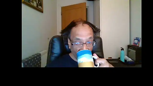 Snapshot of rauncher1 chatting on 06-30-26, 08:26 rauncher1 online show from 06-30-26, 08:26