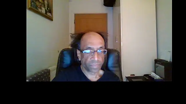 Snapshot of rauncher1 chatting on 07-05-26, 01:23 rauncher1 online show from 07-05-26, 01:23