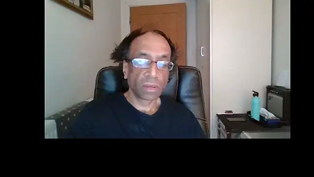 Snapshot of rauncher1 chatting on 07-05-26, 09:05 rauncher1 online show from 07-05-26, 09:05