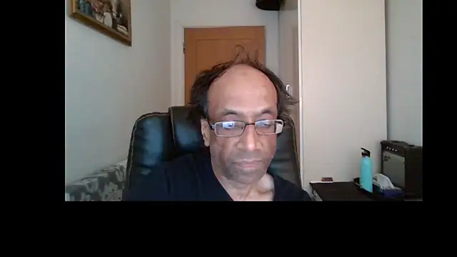Snapshot of rauncher1 chatting on 07-08-26, 10:20 rauncher1 online show from 07-08-26, 10:20