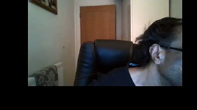 Snapshot of rauncher1 chatting on 07-08-26, 10:58 rauncher1 online show from 07-08-26, 10:58