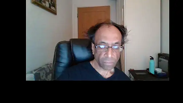 Snapshot of rauncher1 chatting on 07-18-26, 08:29 rauncher1 online show from 07-18-26, 08:29