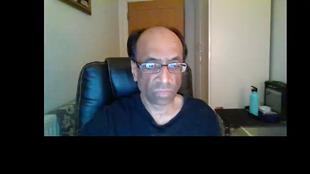 Snapshot of rauncher1 chatting on 07-18-26, 10:35 rauncher1 online show from 07-18-26, 10:35