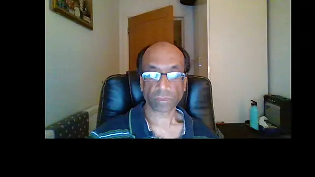 Snapshot of rauncher1 chatting on 07-28-26, 07:50 rauncher1 online show from 07-28-26, 07:50