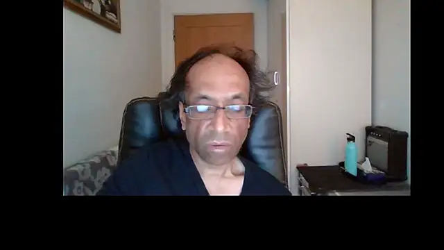 Snapshot of rauncher1 chatting on 07-31-26, 10:25 rauncher1 online show from 07-31-26, 10:25