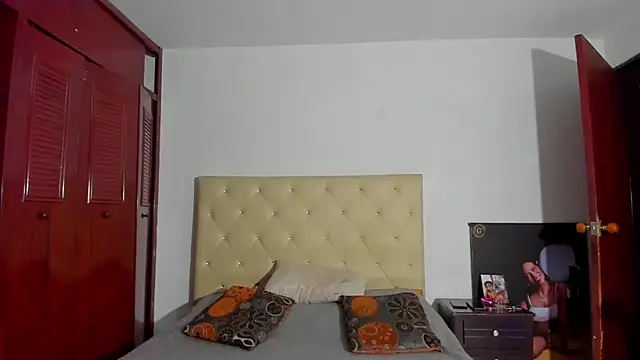 LUISSA  online show from 02-13-25, 10:44