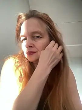 Susanel online show from 04-25-26, 02:58