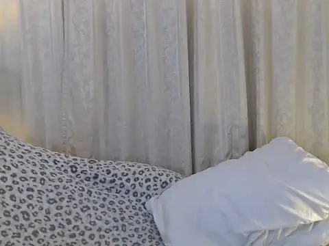 Snapshot of nareethai chatting on 03-01-25, 08:13 nareethai online show from 03-01-25, 08:13