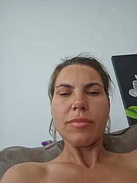 FeliciaKrige online show from 06-27-26, 03:39