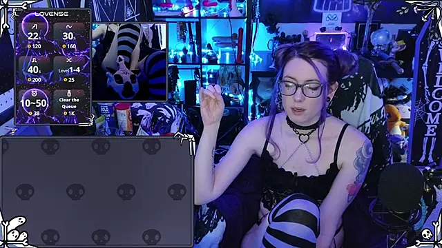 AnneSao online show from 01-04-25, 12:16