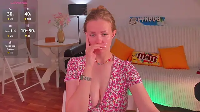SweetMilkis online show from 07-28-26, 05:12