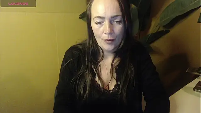 cloe85nl online show from 12-04-25, 09:51