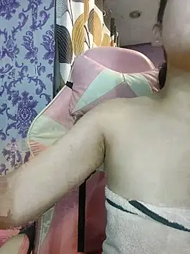 Snapshot of Sweety_Aria chatting on 10-22-25, 03:40 Sweety Aria online show from 10-22-25, 03:40