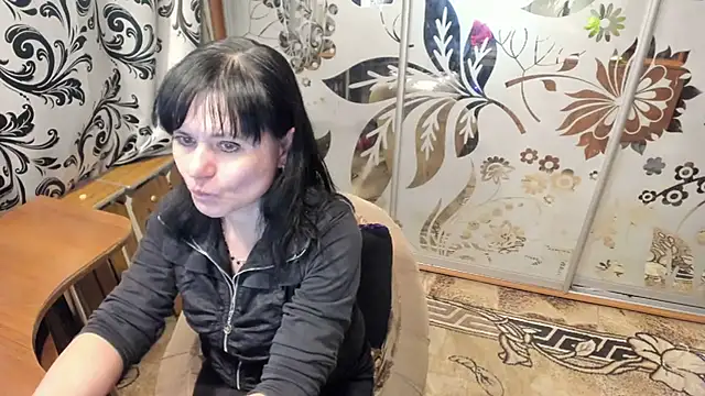 Snapshot of EVILENSA chatting on 02-24-25, 04:58 EVILENSA online show from 02-24-25, 04:58