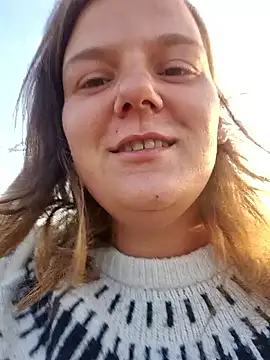 Cutegirlforyou online show from 09-17-25, 05:20