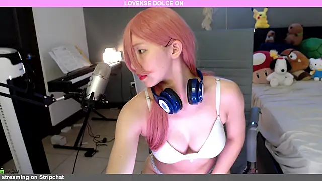 Snapshot of minarocket_ chatting on 01-18-26, 05:06 minarocket online show from 01-18-26, 05:06